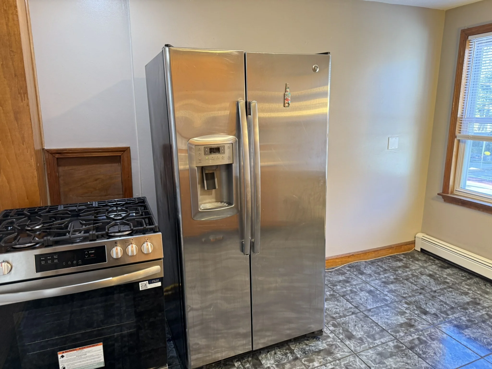 3 bed, 2 bath apartment for rent at 281 Court St Unit 2, North Plymouth — photo 15 of 19