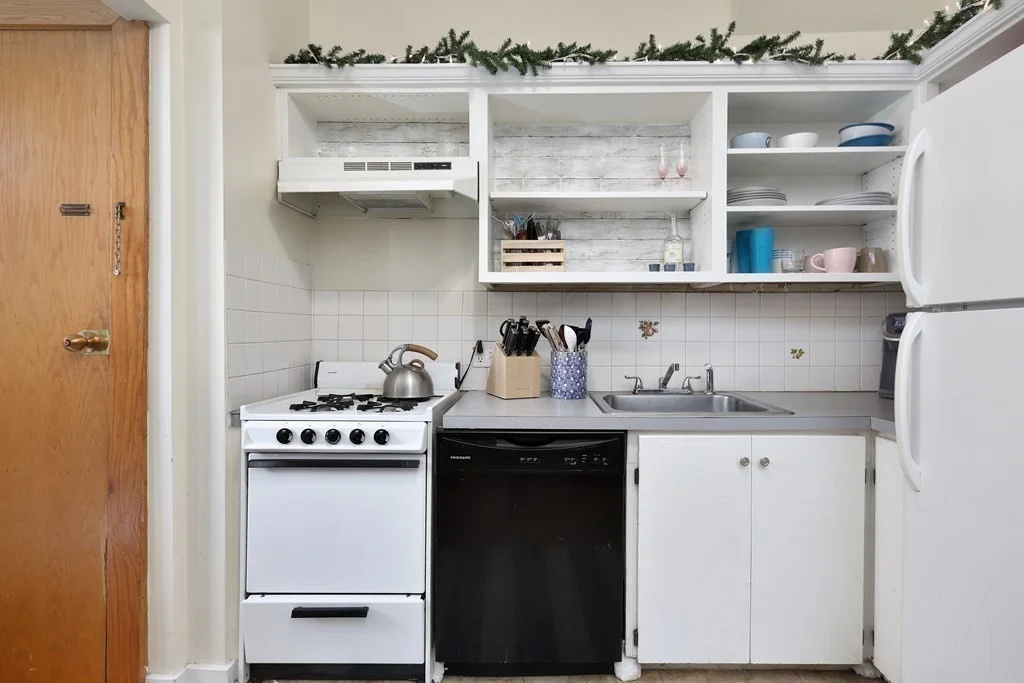2 bed, 1 bath apartment for rent at 281 E Unit 1, South Boston — photo 1 of 9
