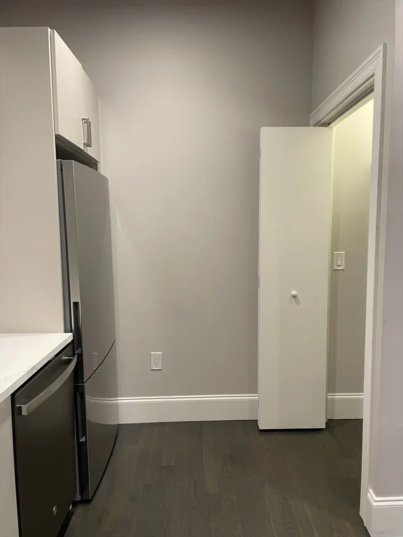 Studio bed, 1 bath apartment for rent at 281 Franklin St Unit 402, Boston Downtown — photo 6 of 25
