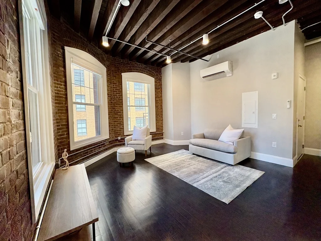 Studio bed, 1 bath apartment for rent at 281 Franklin St Unit 503, Boston Downtown — photo 5 of 14