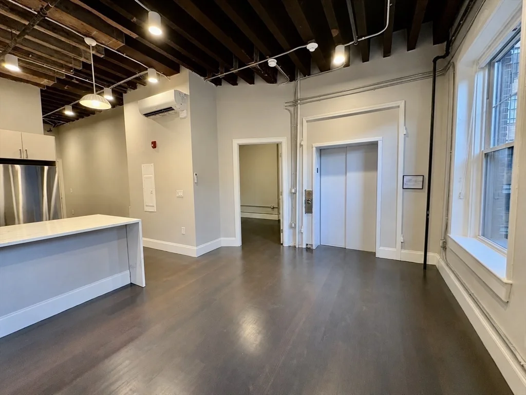 1 bed, 1 bath apartment for rent at 281 Franklin St Unit 601, Boston Downtown — photo 5 of 13