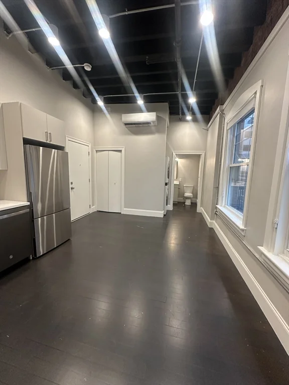 Studio bed, 1 bath apartment for rent at 281 Franklin St Unit 602, Boston Downtown — photo 3 of 11
