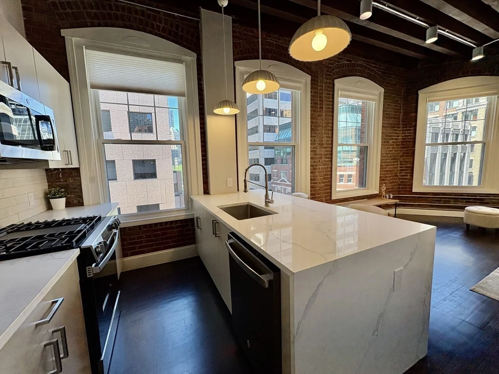 Studio bed, 1 bath apartment for rent at 281 Franklin St Unit 603, Boston Downtown — photo 8 of 16