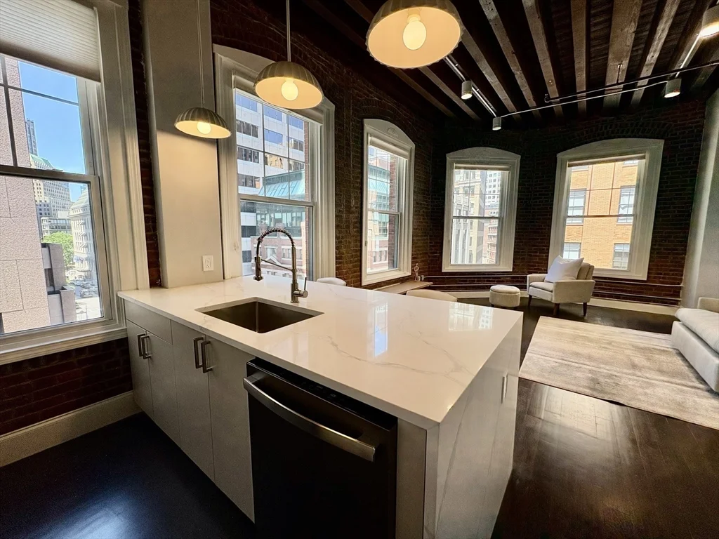 Studio bed, 1 bath apartment for rent at 281 Franklin St Unit 603, Boston Downtown — photo 11 of 16