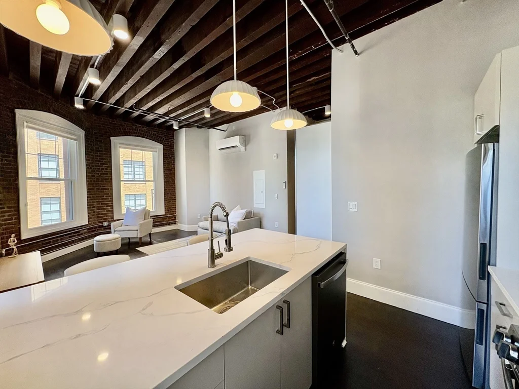 Studio bed, 1 bath apartment for rent at 281 Franklin St Unit 603, Boston Downtown — photo 9 of 16