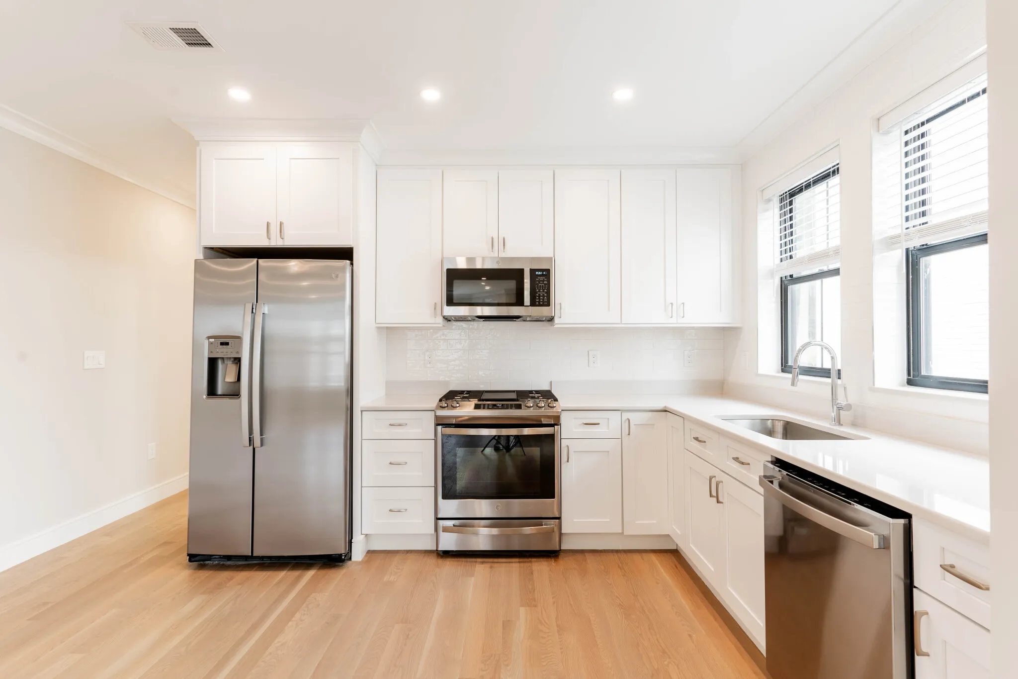 4 bed, 2 bath apartment for rent at 281 Lamartine St Unit 3a, Jamaica Plain