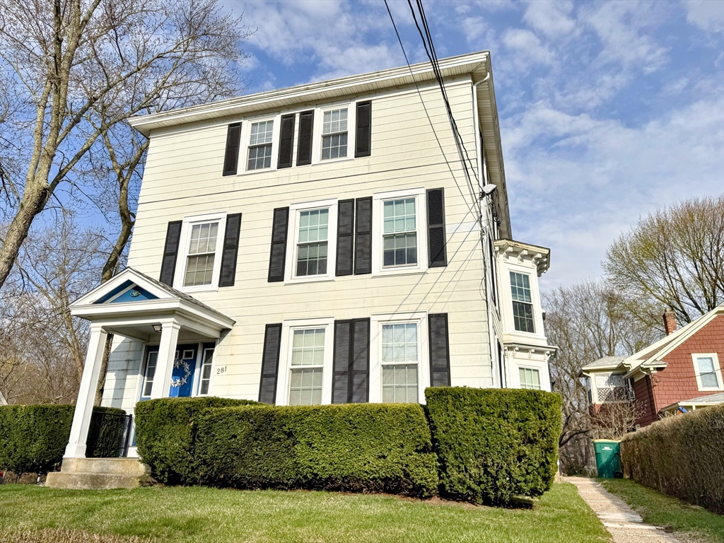 2 bed, 1 bath apartment for rent at 281 North Washington St Unit 3, North Attleboro — photo 2 of 13