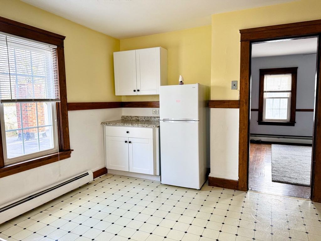 2 bed, 1 bath apartment for rent at 281 North Washington St Unit 3, North Attleboro — photo 4 of 13
