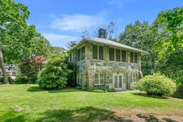 5 bed, 4+ bath apartment for rent at 281 Prince St Unit 281, Newton — photo 3 of 42