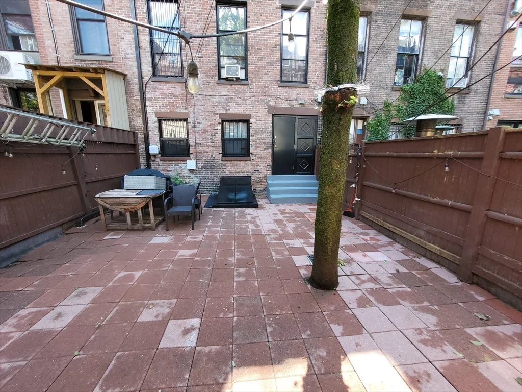 1 bed, 1 bath apartment for rent at 281 Shawmut Ave Unit 1, South End — photo 3 of 19