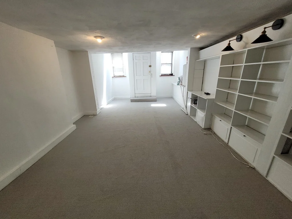 1 bed, 1 bath apartment for rent at 281 Shawmut Ave Unit 1, South End — photo 9 of 19