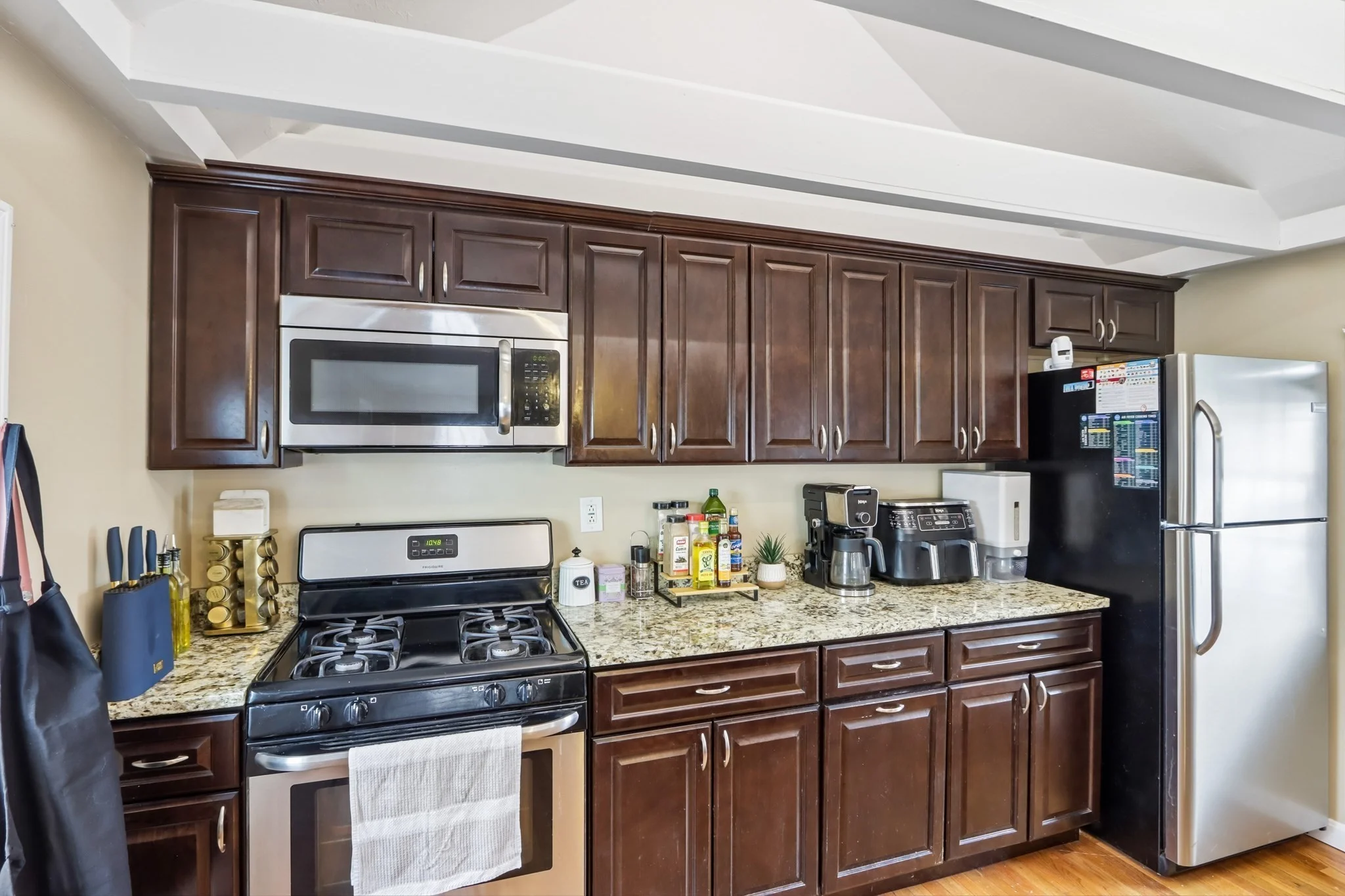 3 bed, 2 bath apartment for rent at 281 Washington St, Taunton — photo 4 of 26