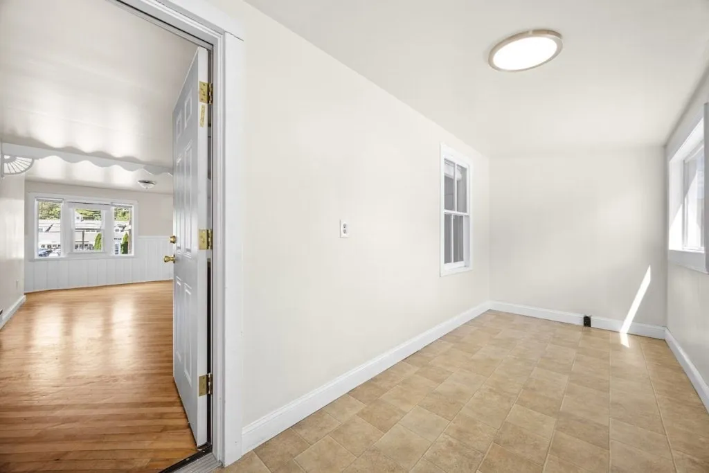 1 bed, 1 bath apartment for rent at 281C King Unit C, Northborough — photo 3 of 19