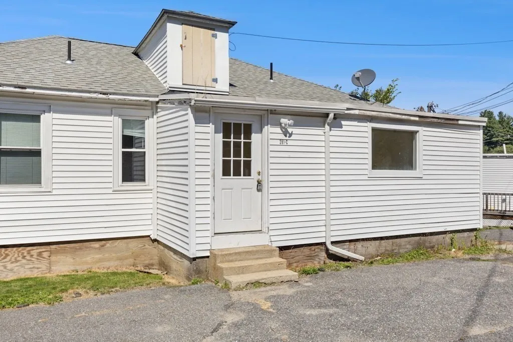 1 bed, 1 bath apartment for rent at 281C King Unit C, Northborough — photo 2 of 19