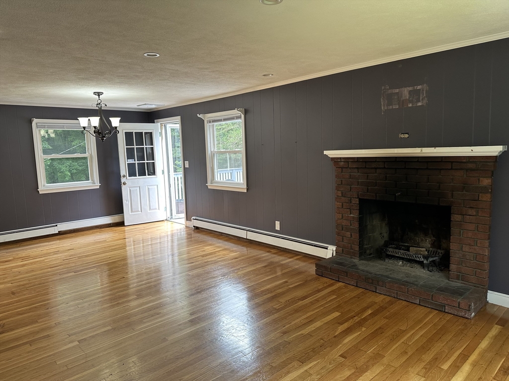 3 bed, 1 bath apartment for rent at 282-284 Ware St Unit 2, Mansfield — photo 10 of 18