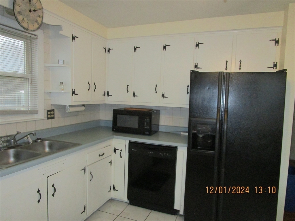 2 bed, 1 bath apartment for rent at 282 Central St Unit 1, Auburn — photo 10 of 16