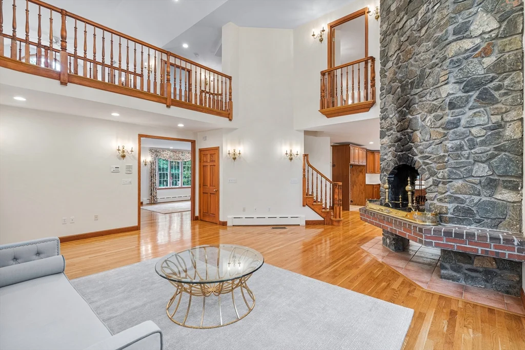 6 bed, 4+ bath apartment for rent at 282 High St, Winchester — photo 13 of 27