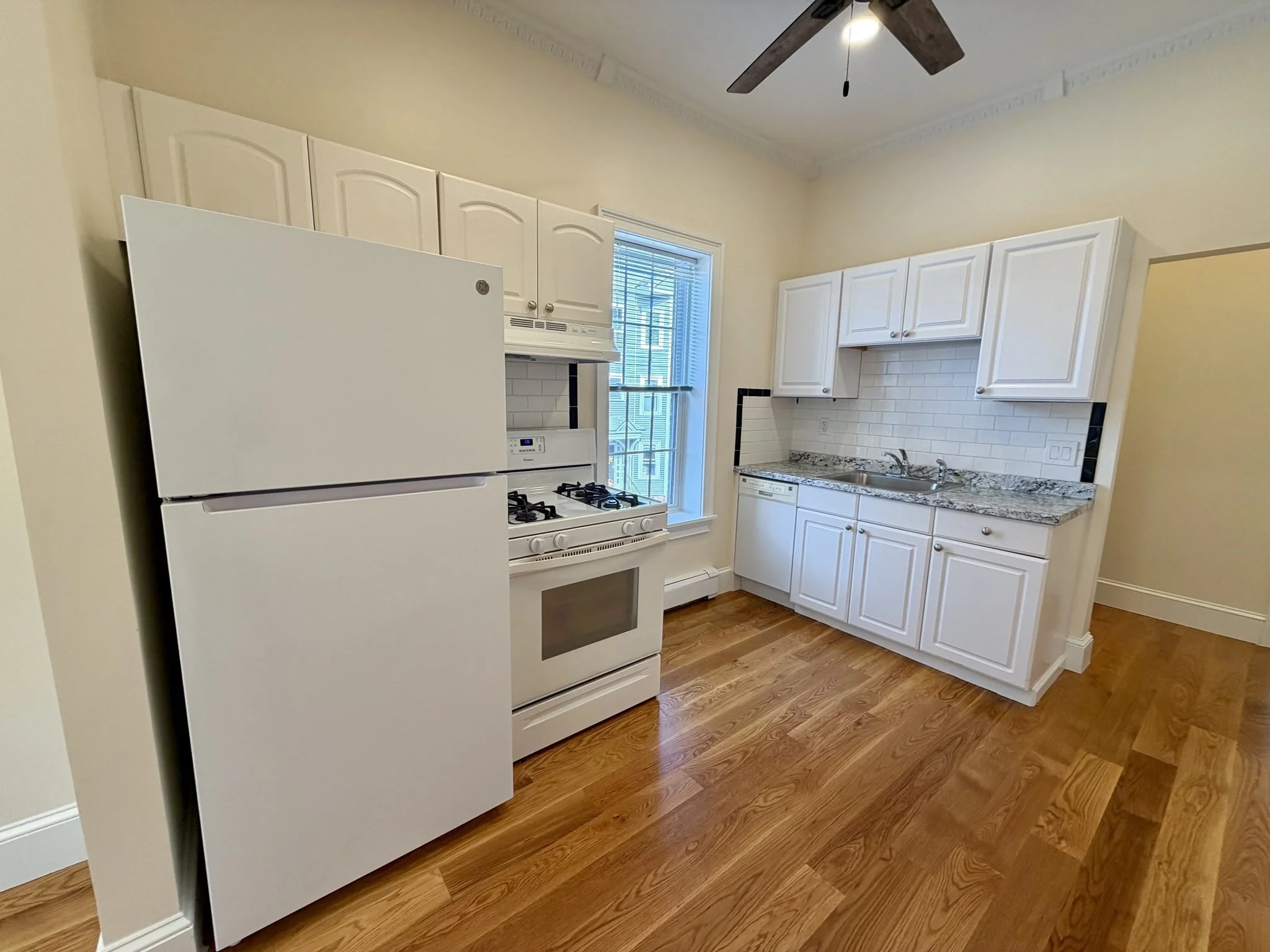 2 bed, 1 bath apartment for rent at 282 K St Unit 2, South Boston — photo 4 of 24