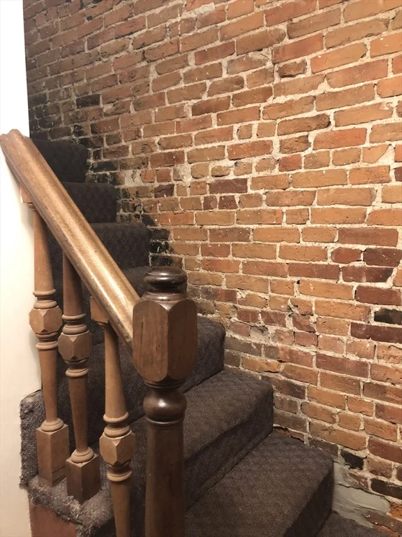 2 bed, 1 bath apartment for rent at 282 K Unit 2, South Boston — photo 2 of 4