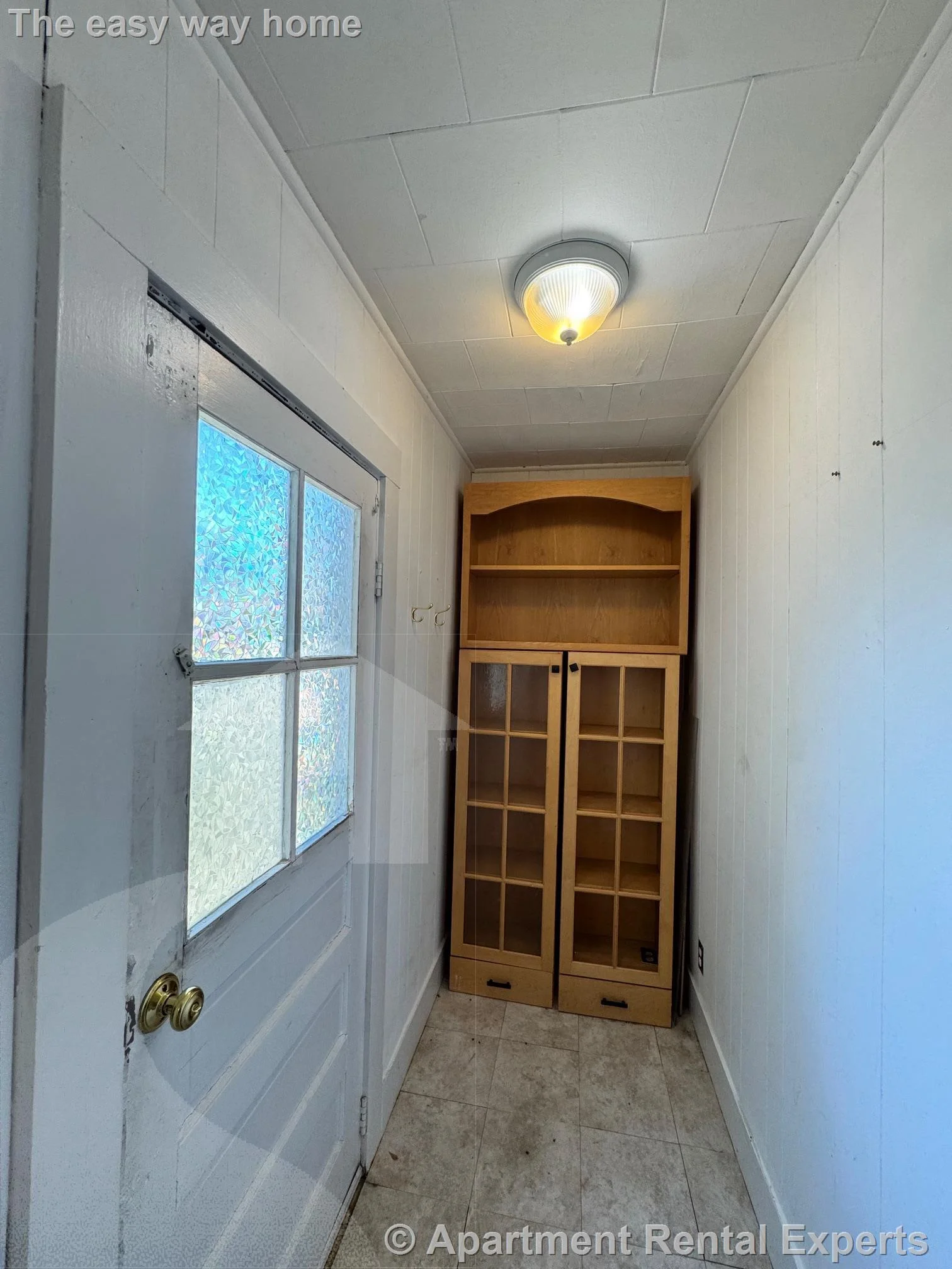 2 bed, 1 bath apartment for rent at 282 Lowell St, Magoun Square — photo 3 of 14