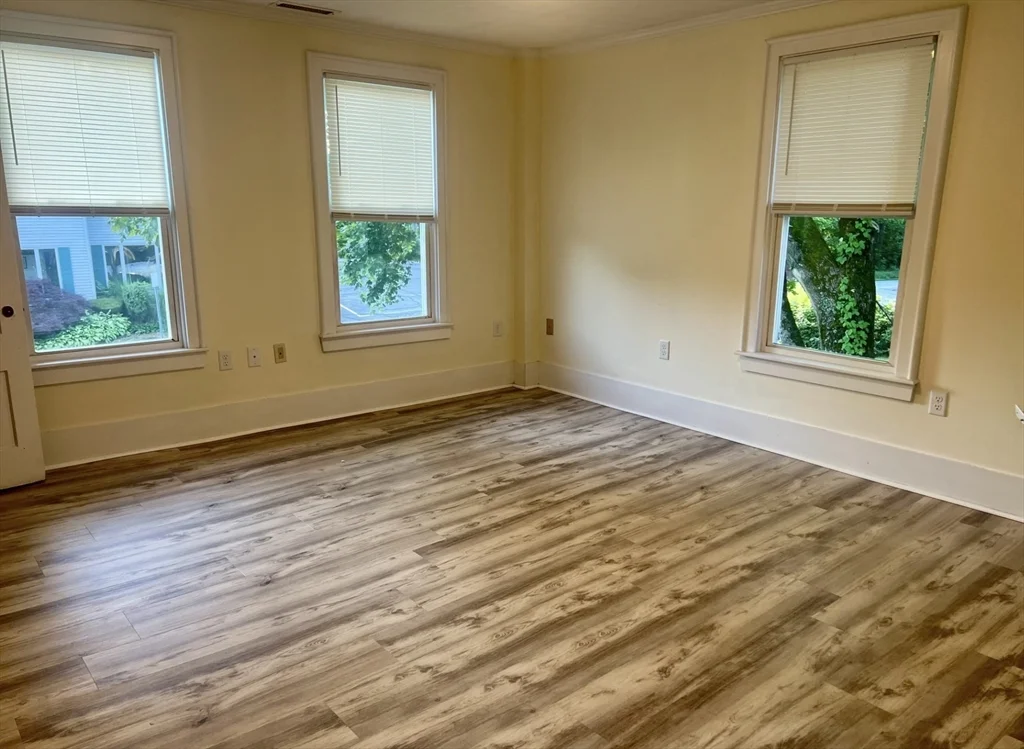 1 bed, 1 bath apartment for rent at 282 Main St Unit 2E, Spencer — photo 5 of 6
