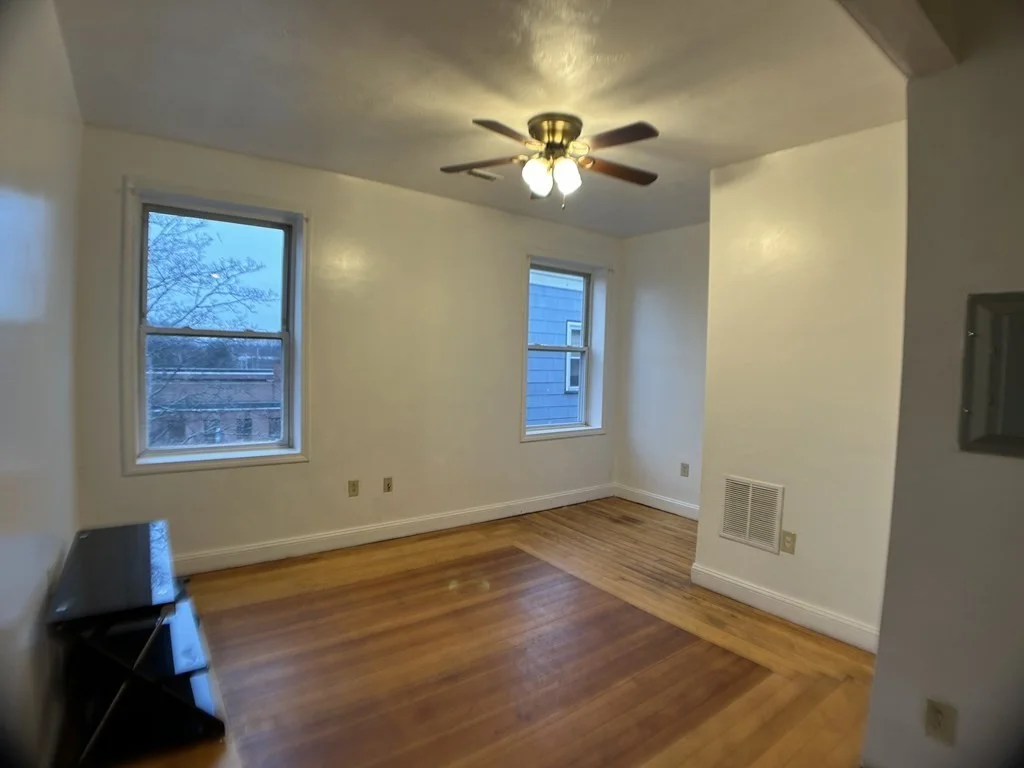 2 bed, 1 bath apartment for rent at 282 Main St Unit 9, Brockton — photo 9 of 11