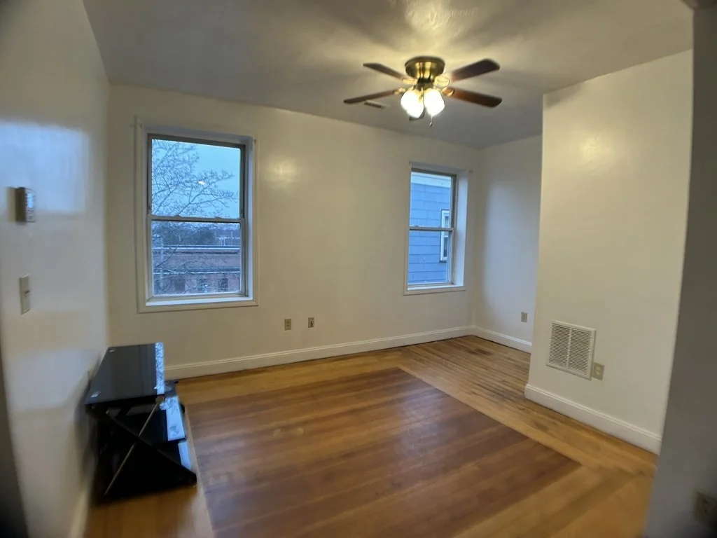 2 bed, 1 bath apartment for rent at 282 Main St Unit 9, Brockton — photo 10 of 11