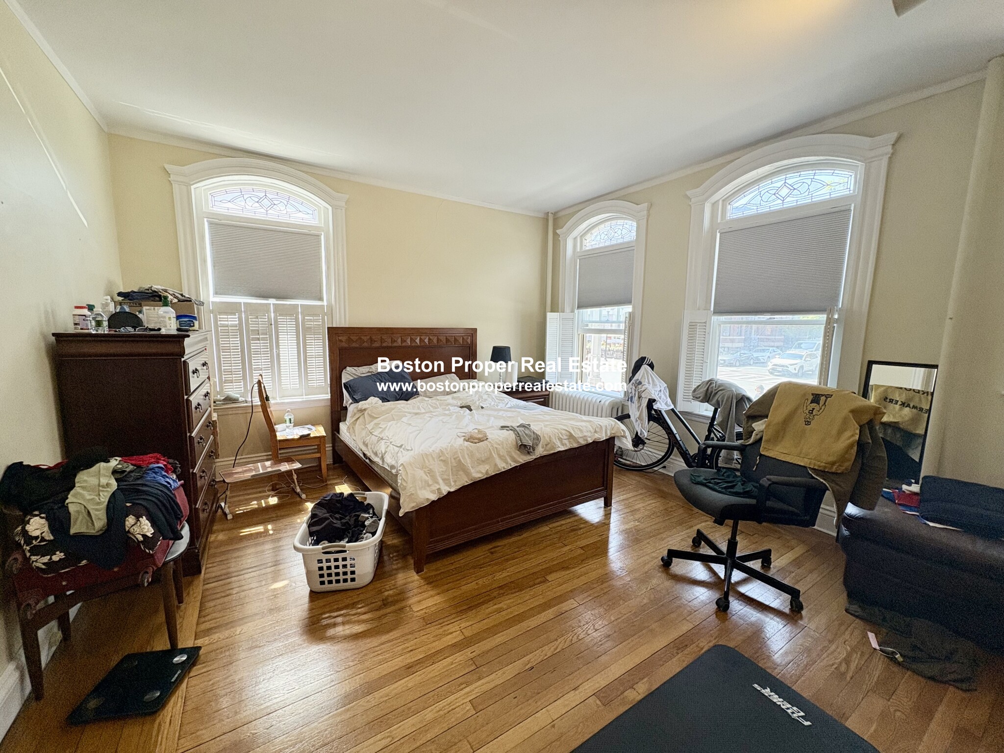 1 bed, 1 bath apartment for rent at 282 Newbury St Unit 1, Back Bay