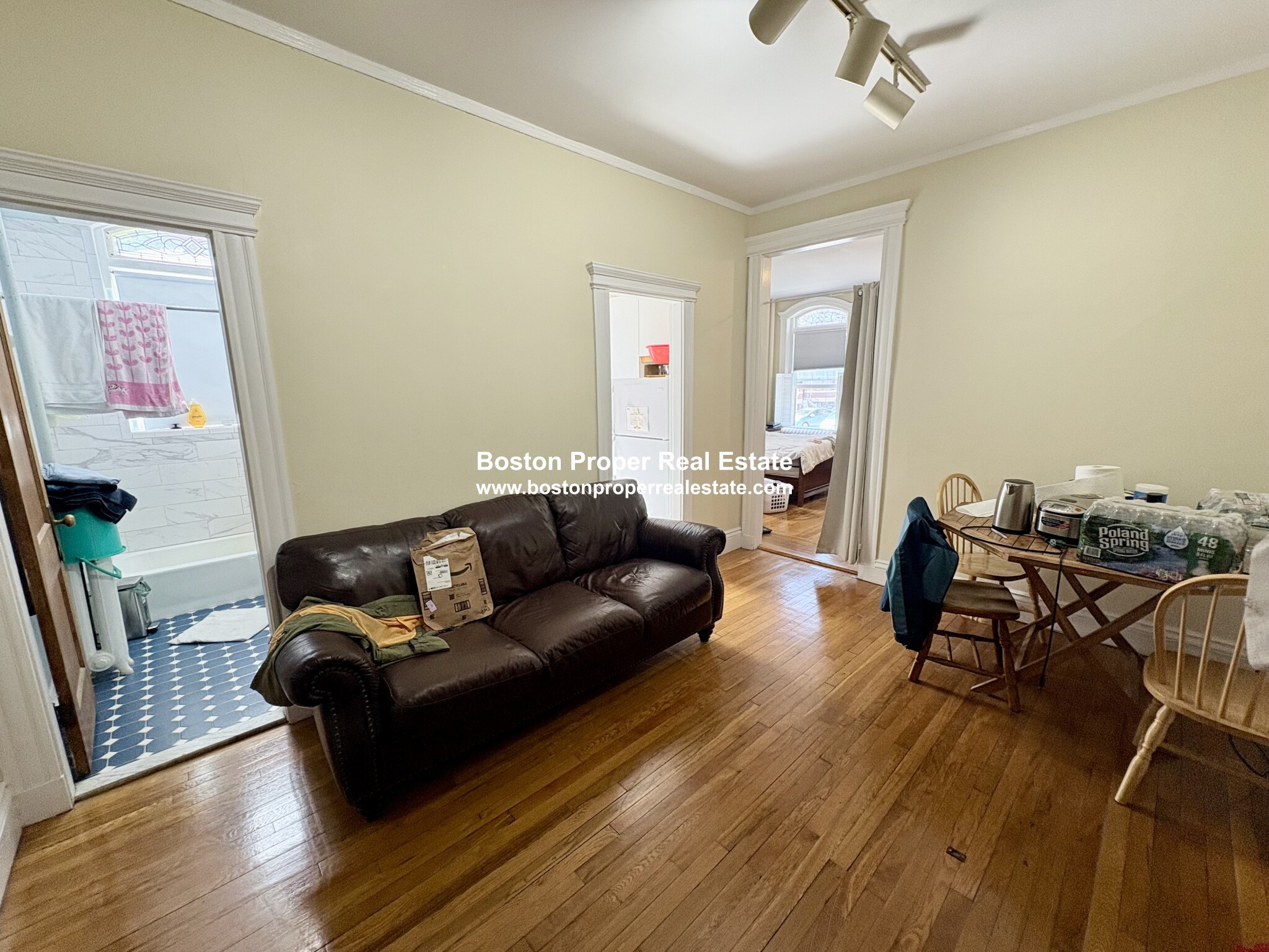 1 bed, 1 bath apartment for rent at 282 Newbury St Unit 1, Back Bay — photo 5 of 12