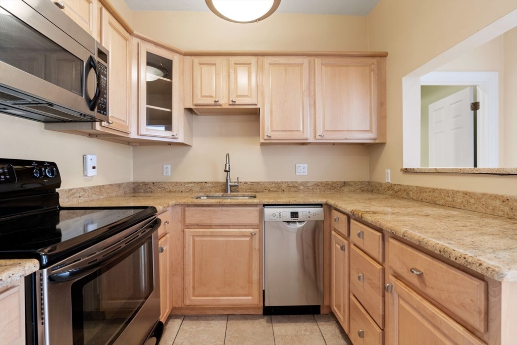 1 bed, 1 bath apartment for rent at 282 Newbury St Unit 7, Back Bay — photo 7 of 18
