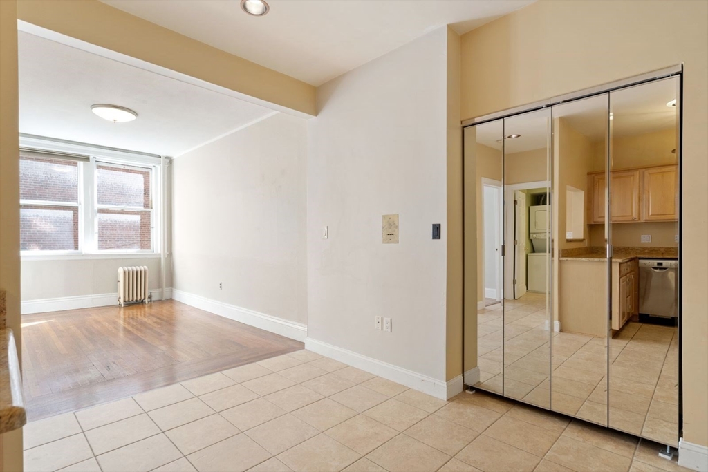1 bed, 1 bath apartment for rent at 282 Newbury St Unit 7, Back Bay — photo 5 of 18