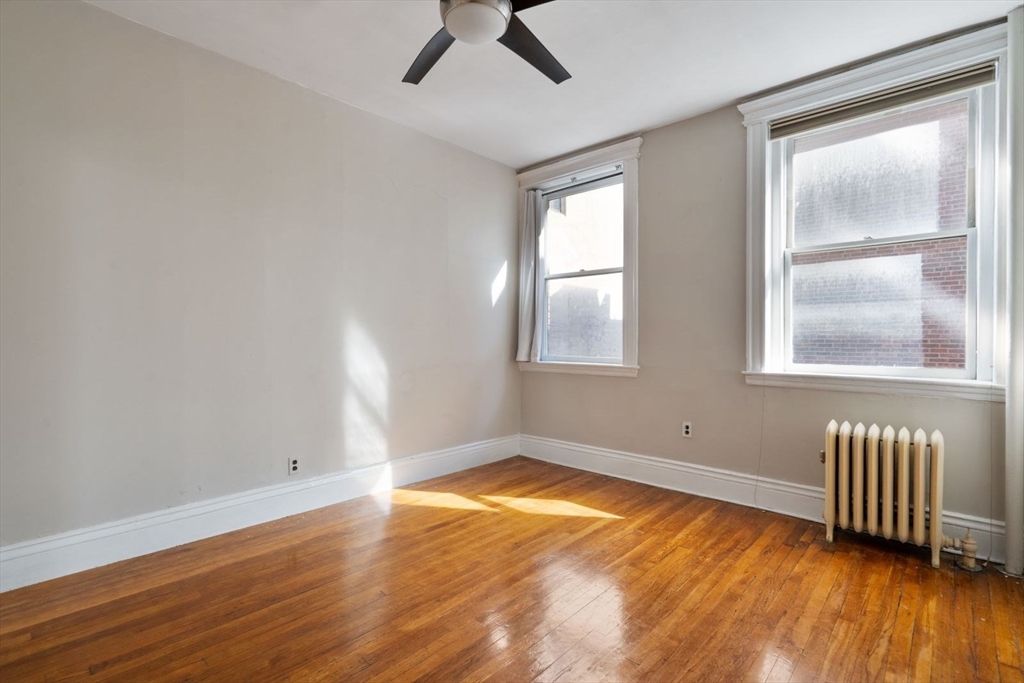 1 bed, 1 bath apartment for rent at 282 Newbury St Unit 7, Back Bay — photo 11 of 18