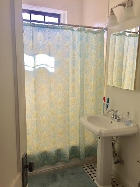 3 bed, 1 bath apartment for rent at 282 Newbury St Unit 9, Back Bay — photo 9 of 10