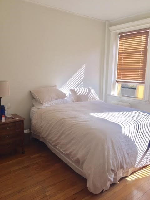 3 bed, 1 bath apartment for rent at 282 Newbury St Unit 9, Back Bay — photo 8 of 10