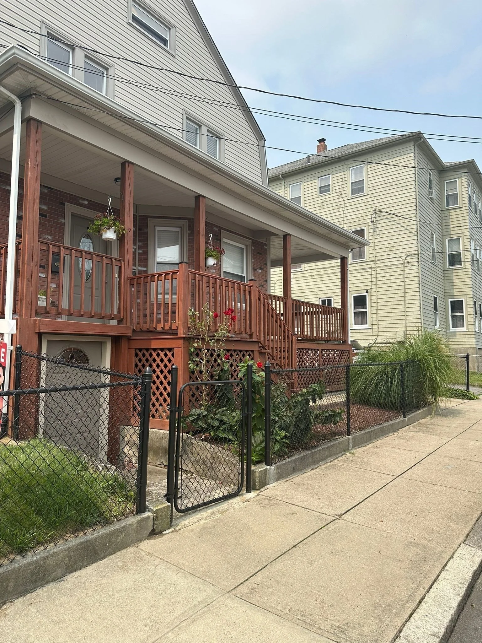 2 bed, 1 bath apartment for rent at 282 Orange St Unit 1, Fall River — photo 2 of 24