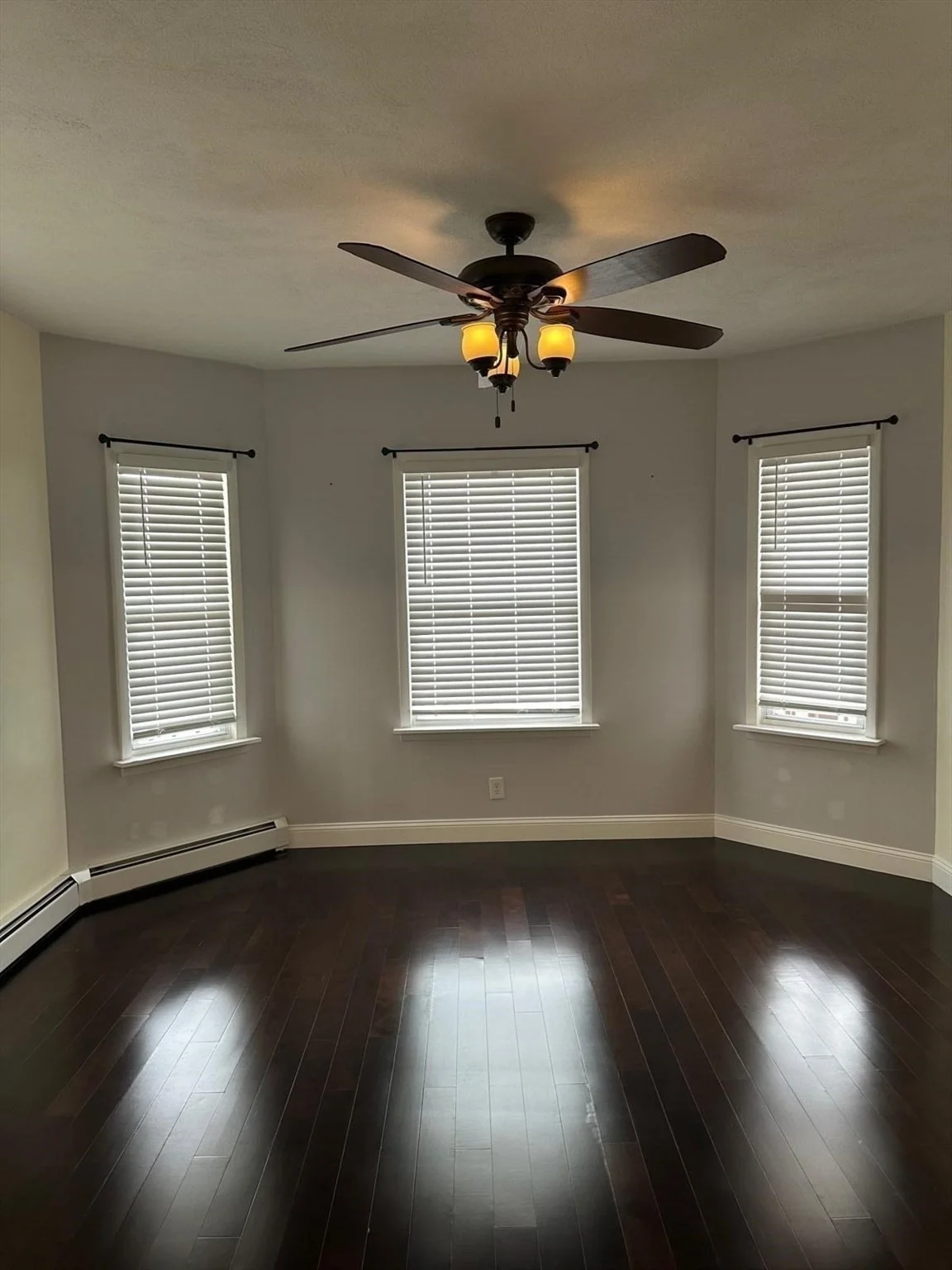 2 bed, 1 bath apartment for rent at 282 Orange St Unit 1, Fall River — photo 9 of 24