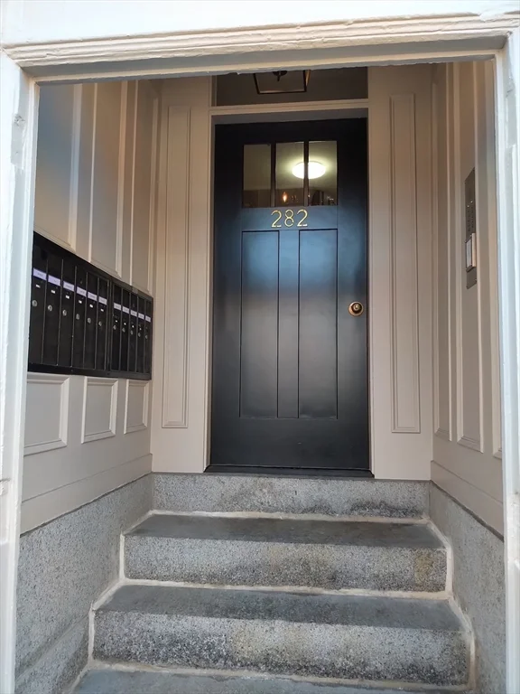 1 bed, 1 bath apartment for rent at 282 Shawmut Ave Unit 10, South End — photo 8 of 9