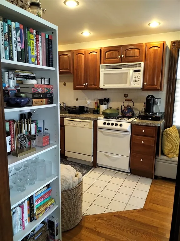 1 bed, 1 bath apartment for rent at 282 Shawmut Ave Unit 10, South End — photo 4 of 9