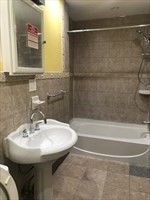 3 bed, 1 bath apartment for rent at 282 Walnut Ave Unit 4, Roxbury — photo 5 of 6