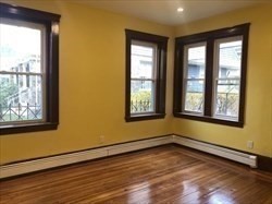 3 bed, 1 bath apartment for rent at 282 Walnut Ave Unit 4, Roxbury — photo 4 of 6