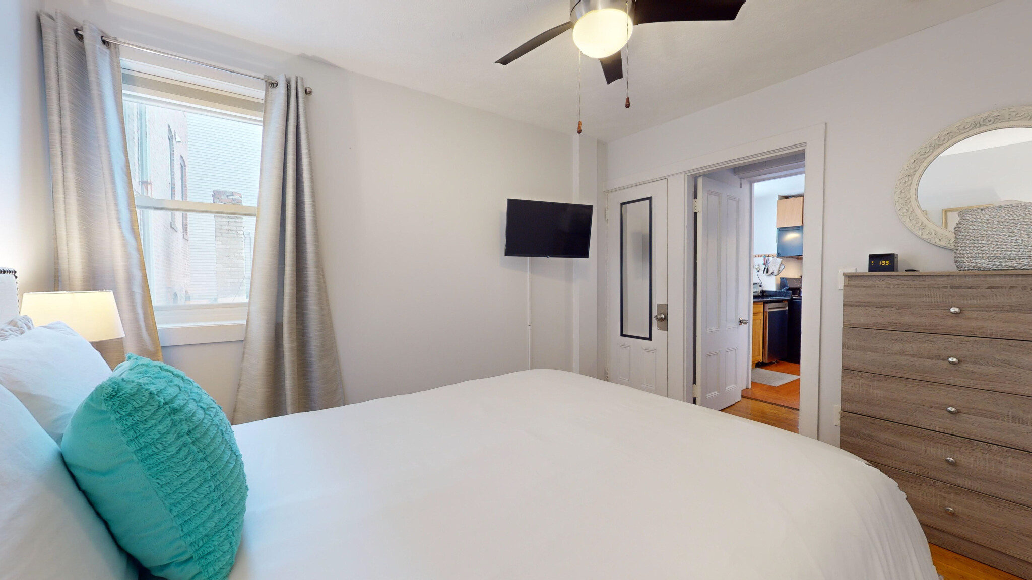 1 bed, 1 bath apartment for rent at 282 Washington St Unit 2, Brookline Village — photo 13 of 20