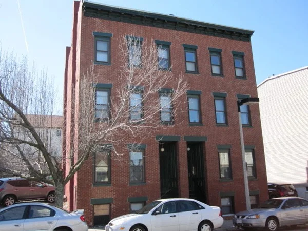 1 bed, 1 bath apartment for rent at 283 3rd St Unit 1, South Boston