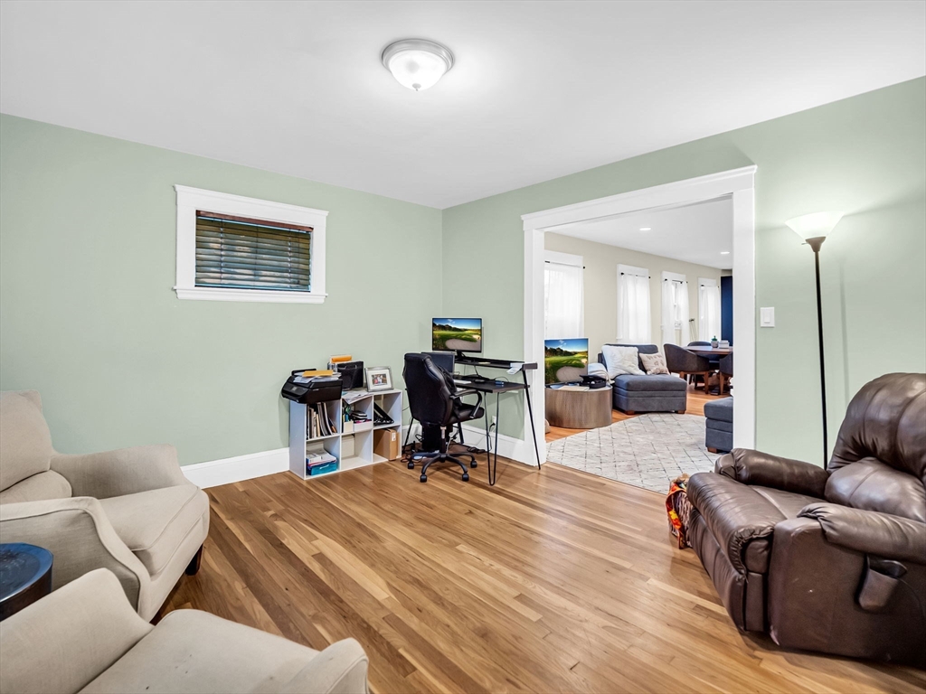 2 bed, 1 bath apartment for rent at 283 Ash St Unit 1, Waltham — photo 18 of 23