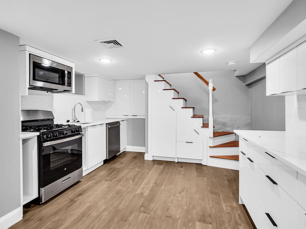2 bed, 1 bath apartment for rent at 283 Ash St Unit 1, Waltham — photo 22 of 23