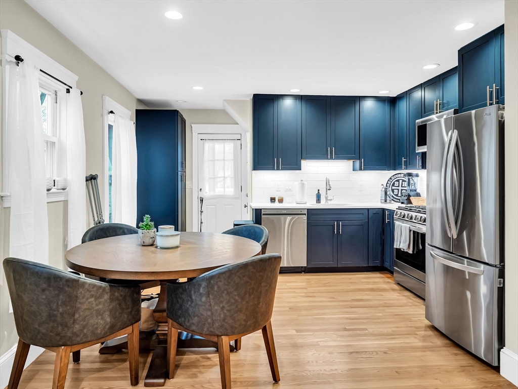 2 bed, 1 bath apartment for rent at 283 Ash St Unit 1, Waltham — photo 9 of 23