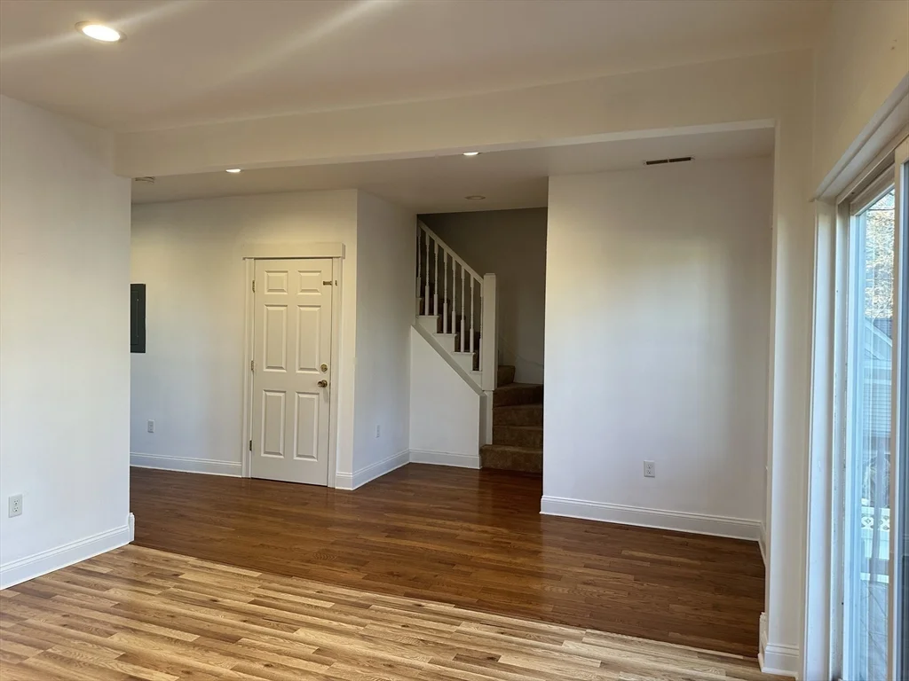 2 bed, 1 bath apartment for rent at 283 Broadway Unit 2, Central — photo 12 of 25