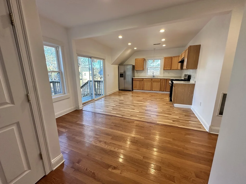 2 bed, 1 bath apartment for rent at 283 Broadway Unit 2, Central — photo 6 of 25
