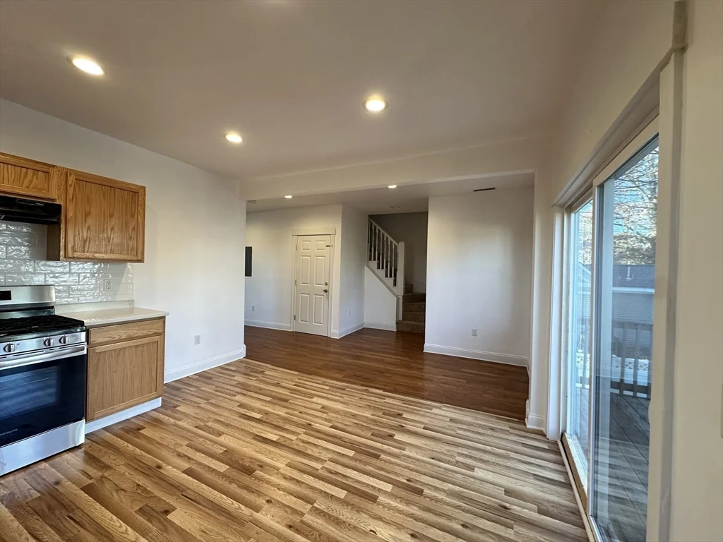2 bed, 1 bath apartment for rent at 283 Broadway Unit 2, Central — photo 11 of 25