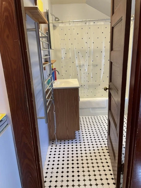 1 bed, 1 bath apartment for rent at 283 Buckminster Rd Unit R3, Fisher Hill — photo 2 of 4
