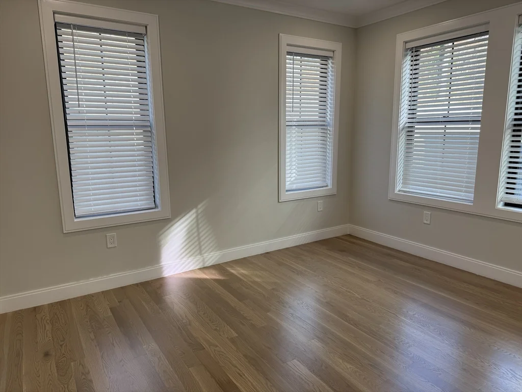 4 bed, 2 bath apartment for rent at 283 Lamartine St Unit 1, Jamaica Plain — photo 19 of 22